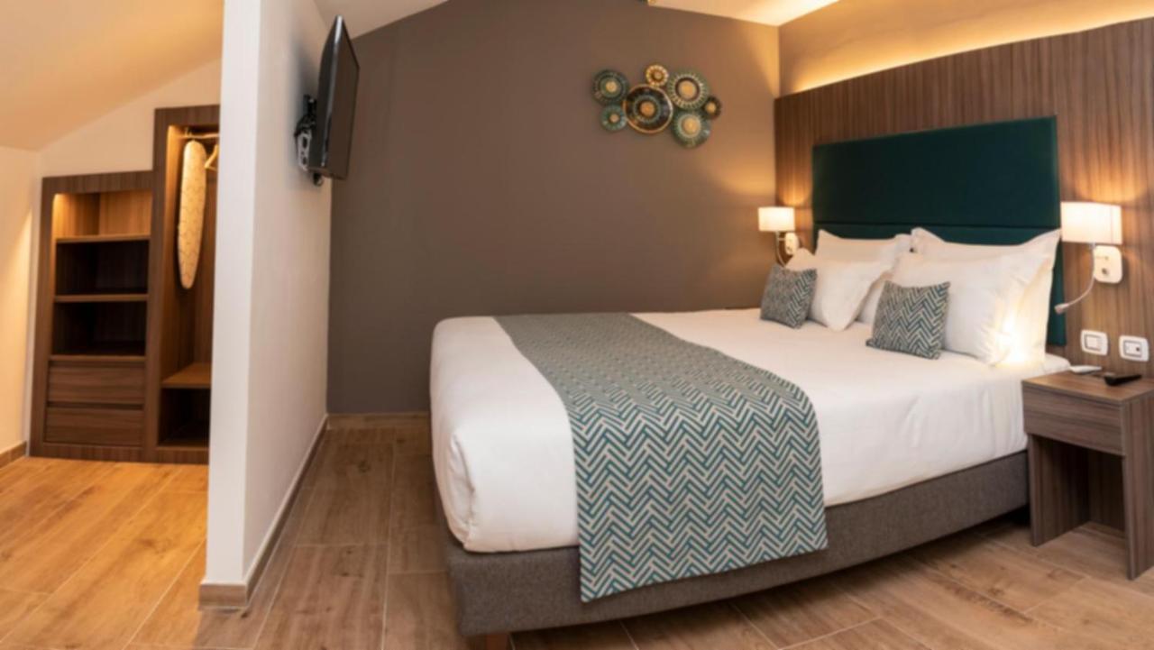 Aurelia Antica Suites & Apartments โรม ภายนอก รูปภาพ