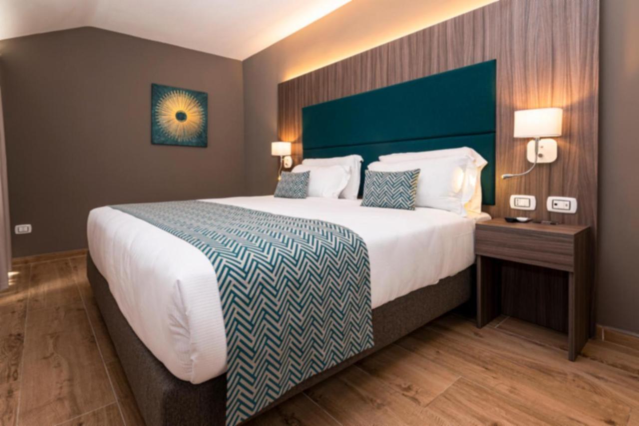 Aurelia Antica Suites & Apartments โรม ภายนอก รูปภาพ