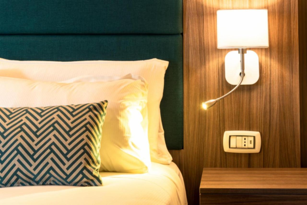 Aurelia Antica Suites & Apartments โรม ภายนอก รูปภาพ