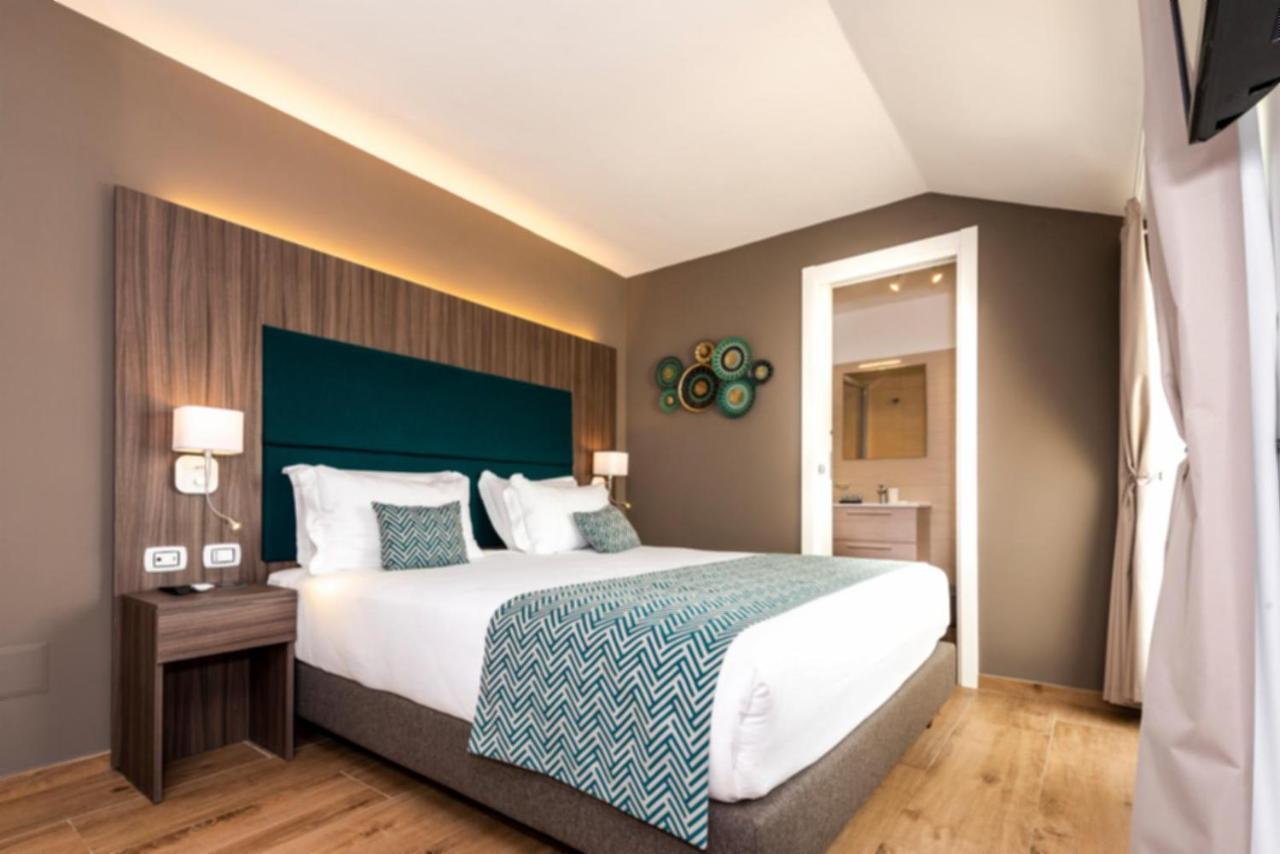 Aurelia Antica Suites & Apartments โรม ภายนอก รูปภาพ